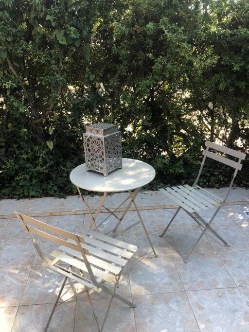 Grand Studio Veranda Et Terrasse 卡尔特汉 外观 照片